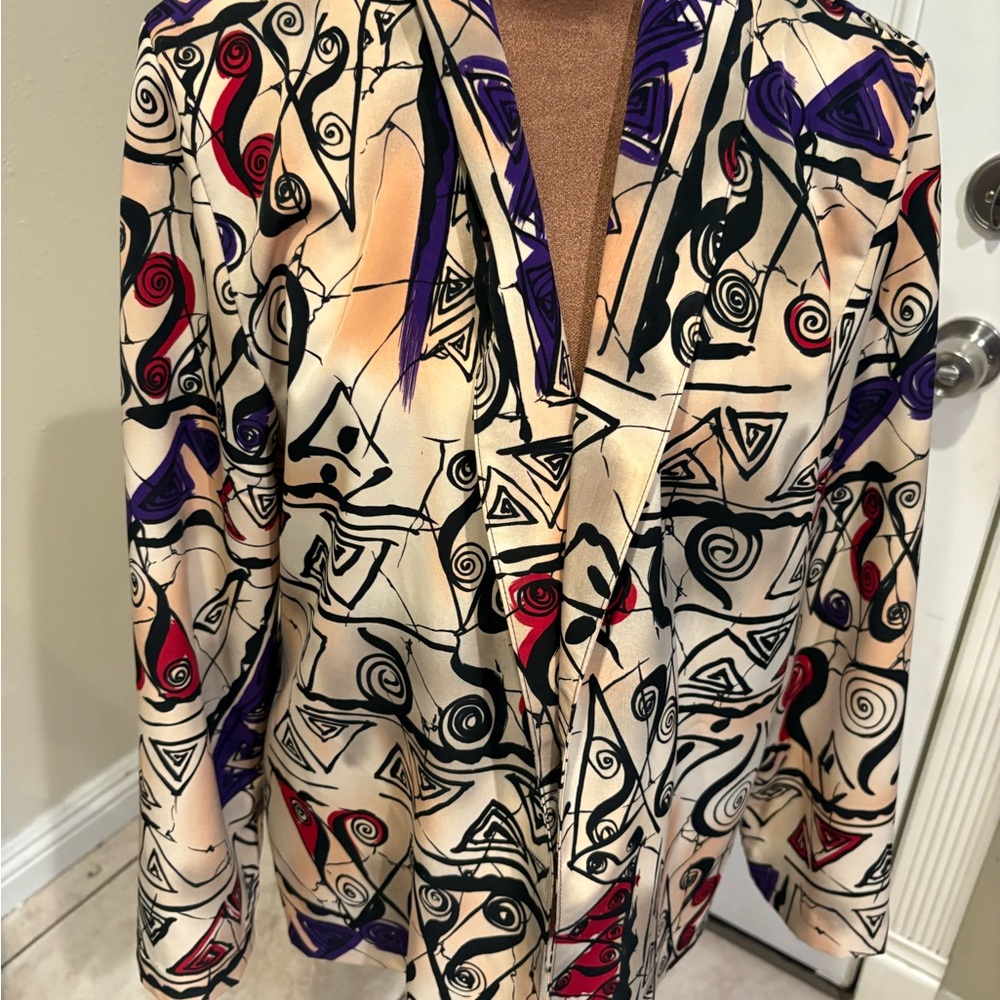 Abstract Patterned Women's Jacket - image 2